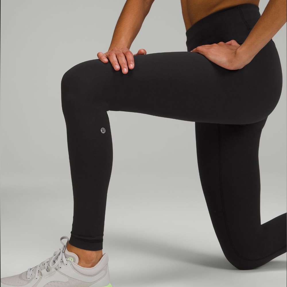 Lululemon wunder unders, size 4